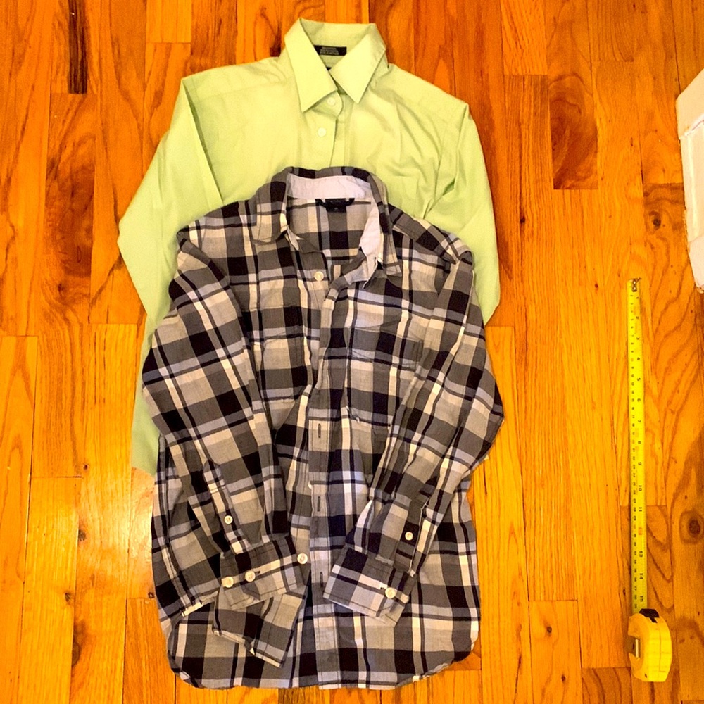 2 size 8 long sleeve boys shirts w/ pocket. Gap and Chaps. Excellent condition.